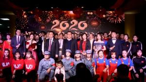 「只爭朝夕，不負韶華」河南三建集團2020新春團拜會隆重舉行！